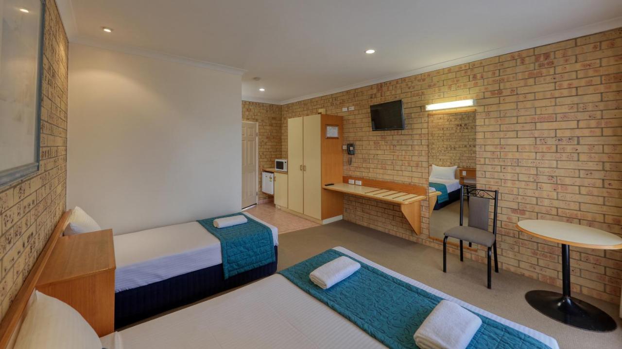 Mulga Country Motor Inn 샤를빌 외부 사진