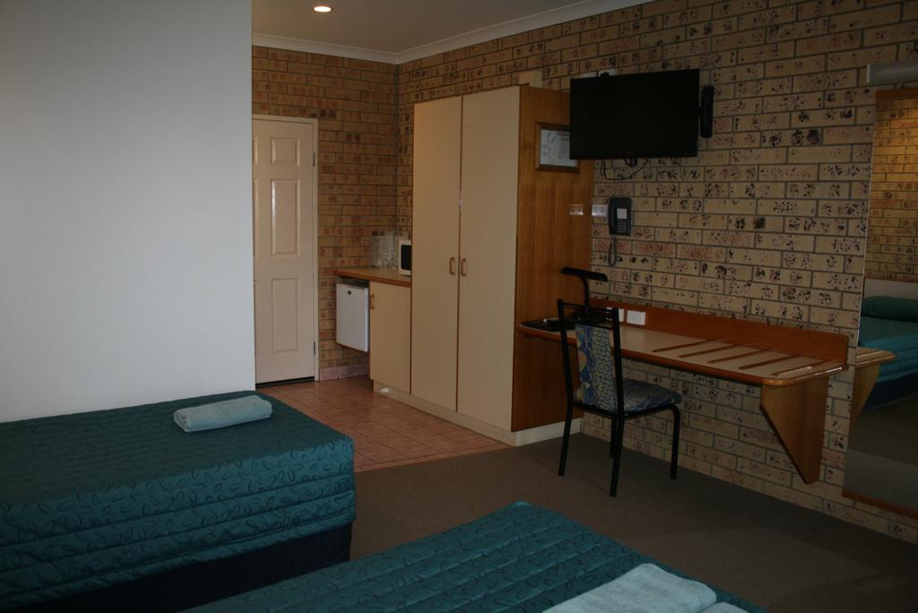 Mulga Country Motor Inn 샤를빌 객실 사진