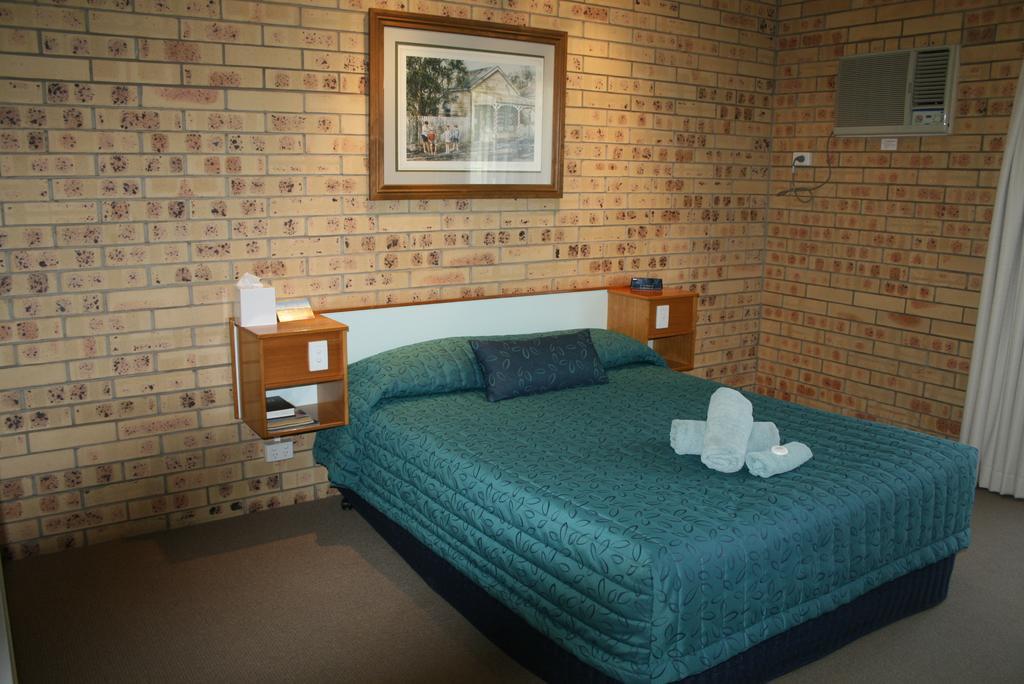 Mulga Country Motor Inn 샤를빌 외부 사진