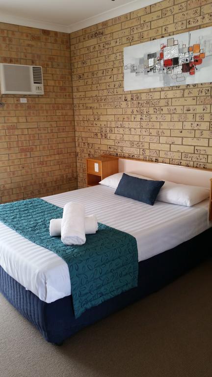 Mulga Country Motor Inn 샤를빌 외부 사진