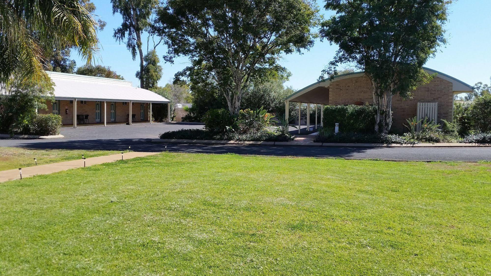 Mulga Country Motor Inn 샤를빌 외부 사진